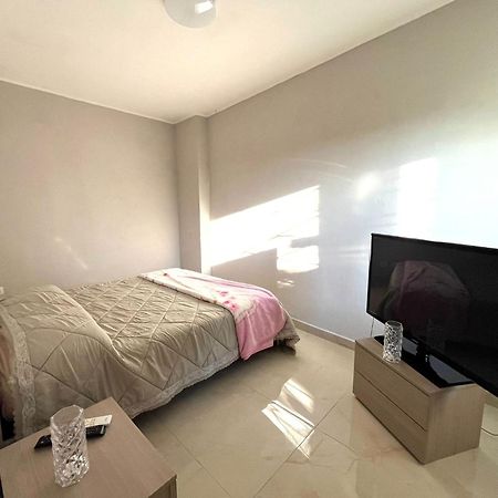 Holiday-Caroline Apartment بومبيي المظهر الخارجي الصورة