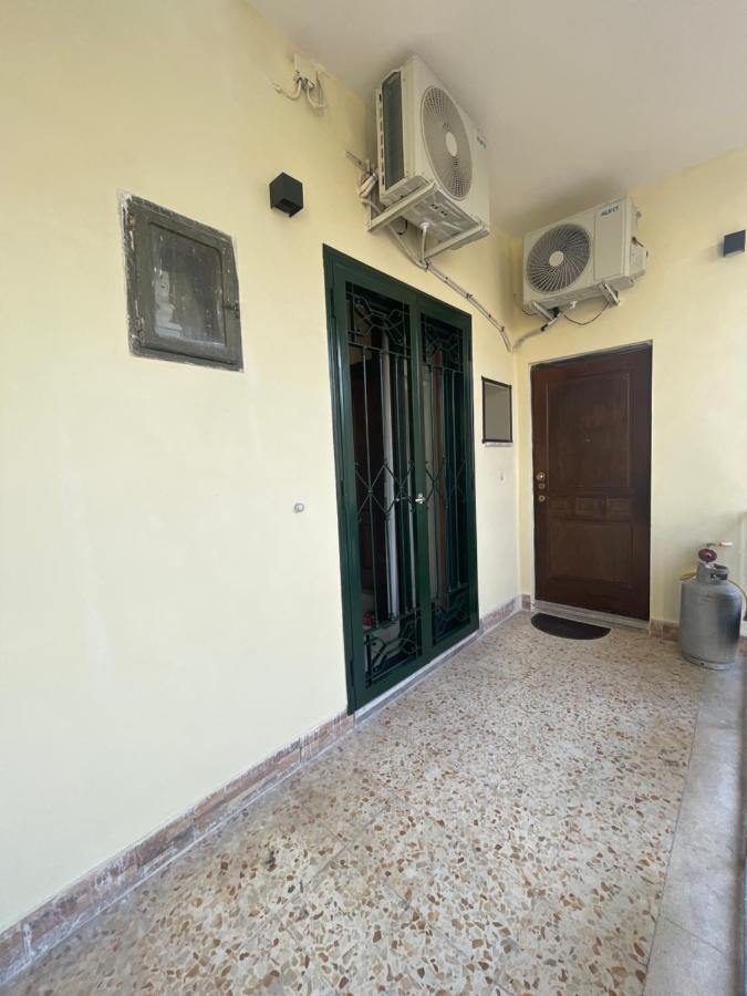 Holiday-Caroline Apartment بومبيي المظهر الخارجي الصورة