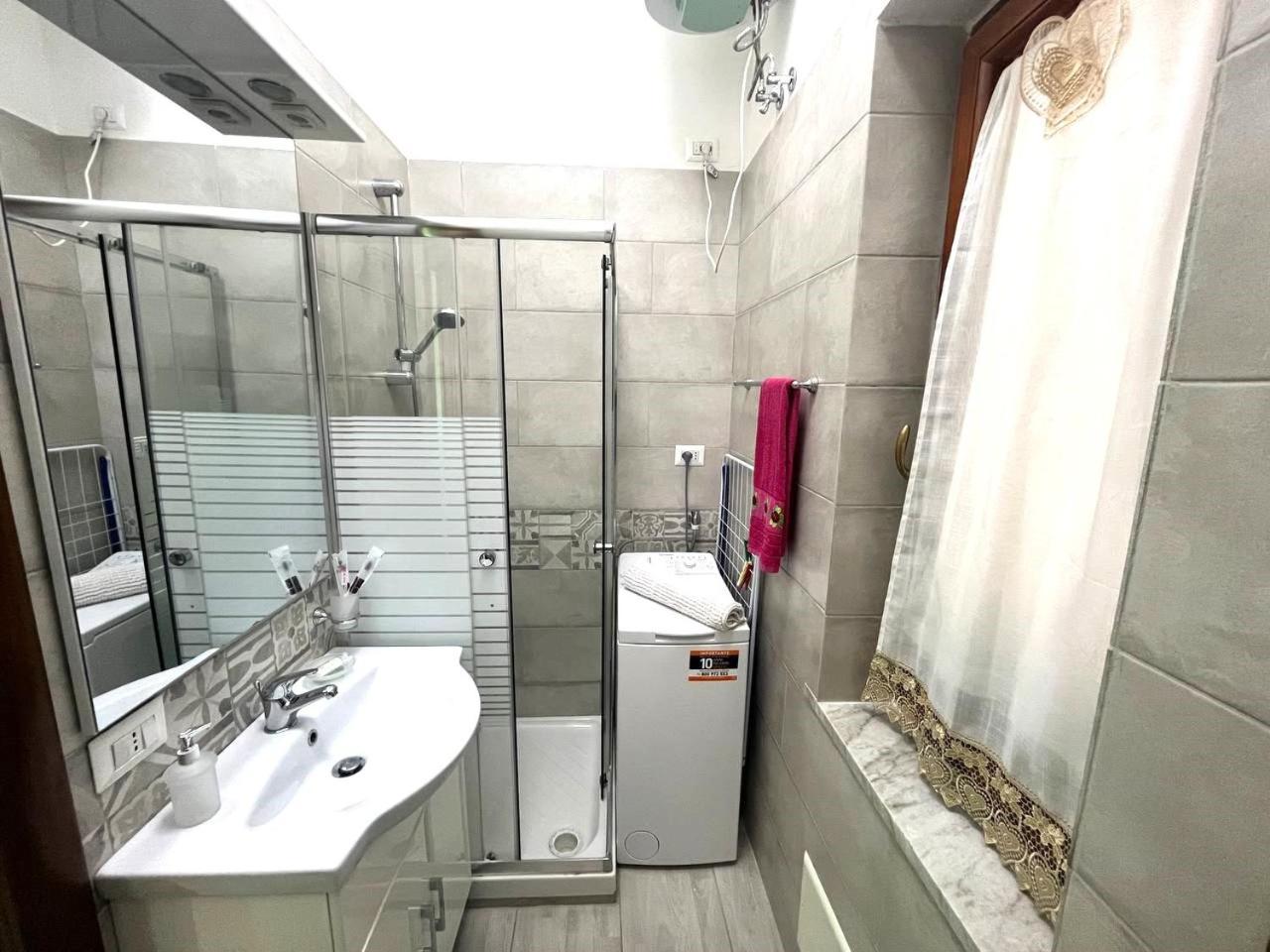 Holiday-Caroline Apartment بومبيي المظهر الخارجي الصورة