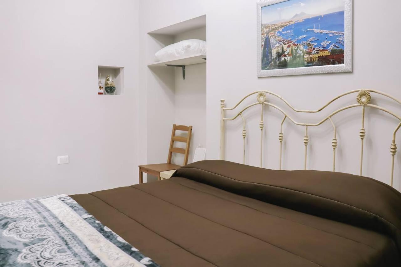 Holiday-Caroline Apartment بومبيي المظهر الخارجي الصورة