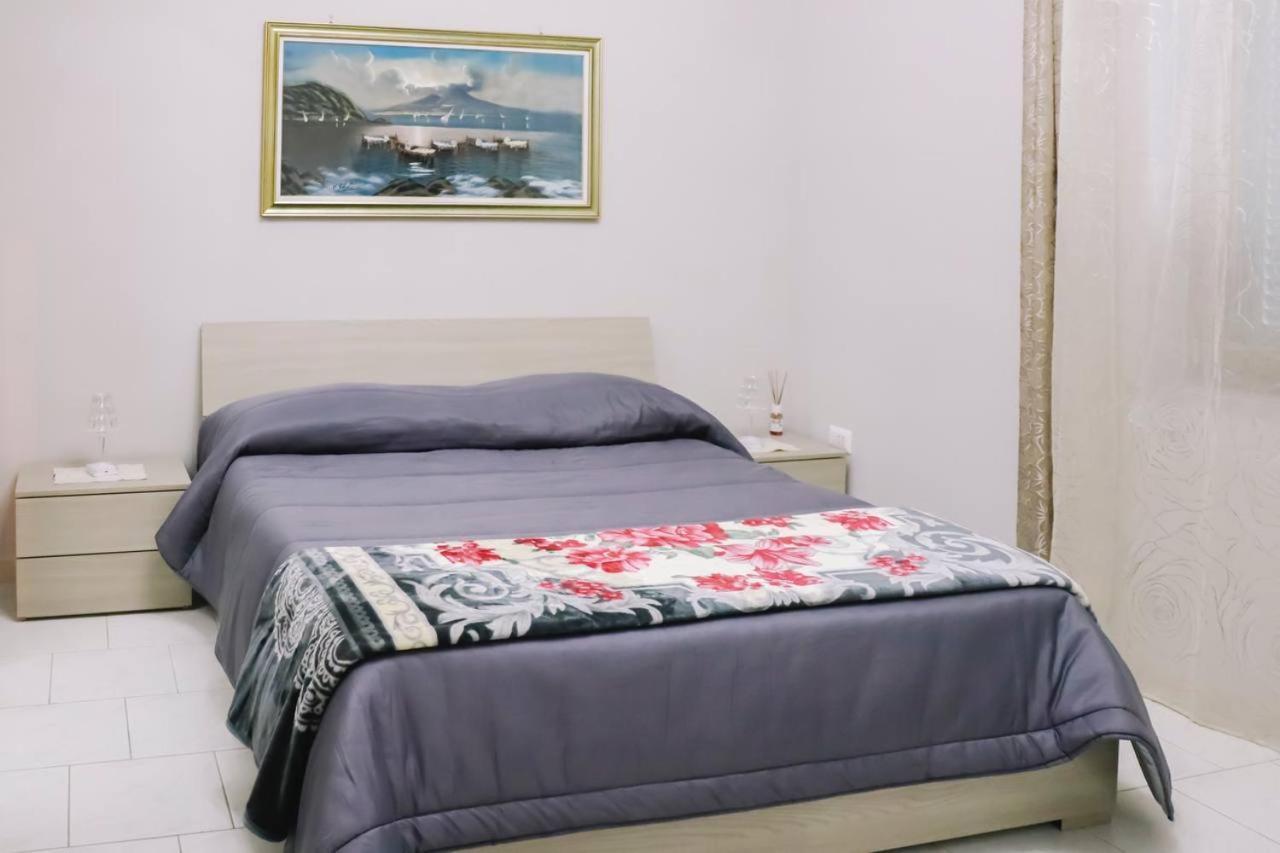 Holiday-Caroline Apartment بومبيي المظهر الخارجي الصورة