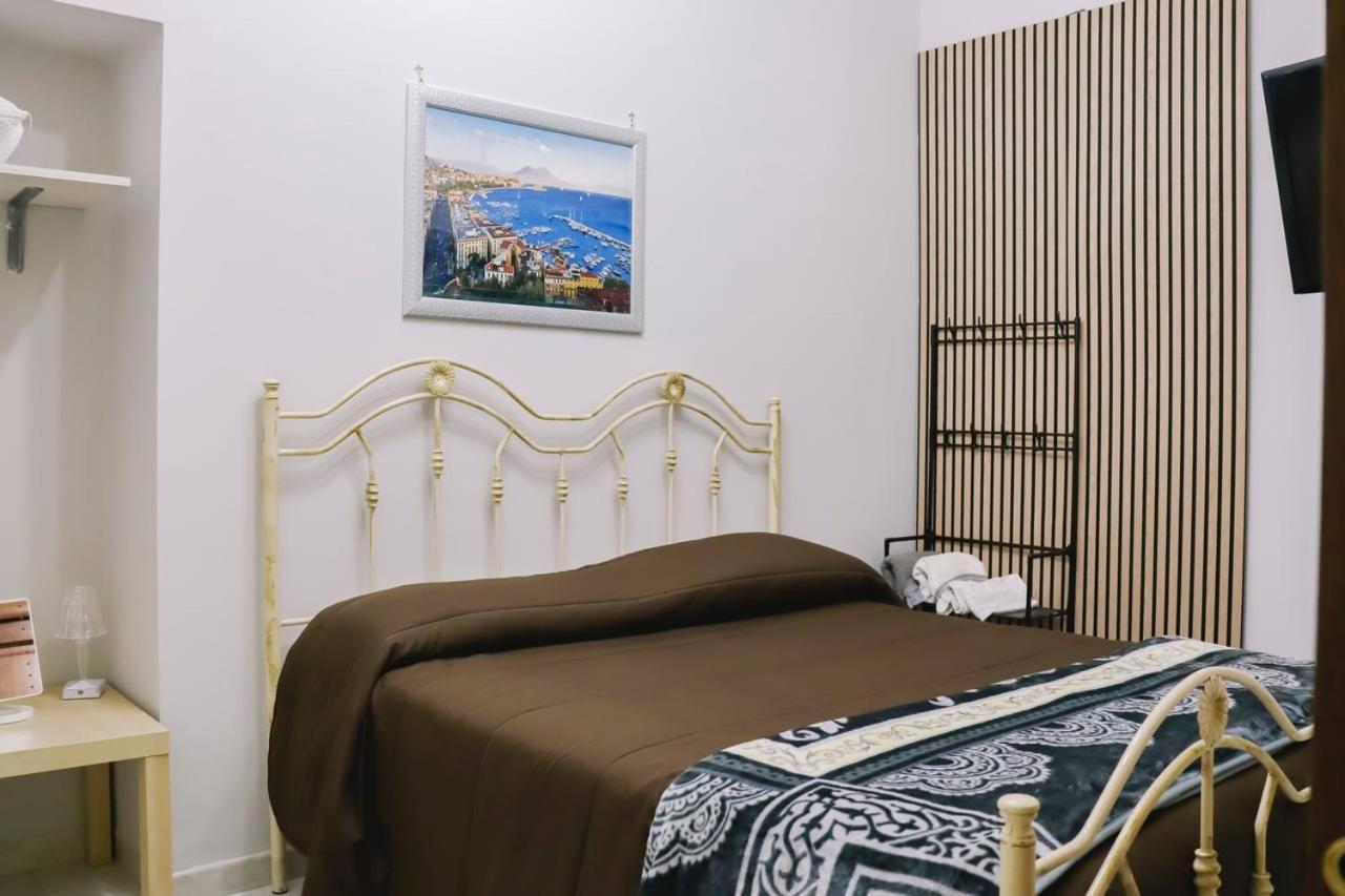 Holiday-Caroline Apartment بومبيي المظهر الخارجي الصورة