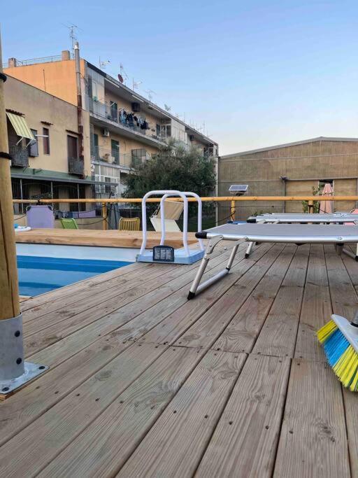Holiday-Caroline Apartment بومبيي المظهر الخارجي الصورة